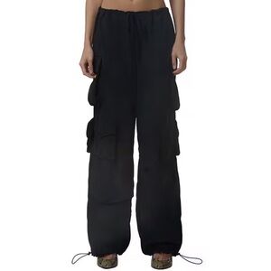 AFRM
Etienne Drawstring Waist Cargo Parachute Pants🍒🍒🍒